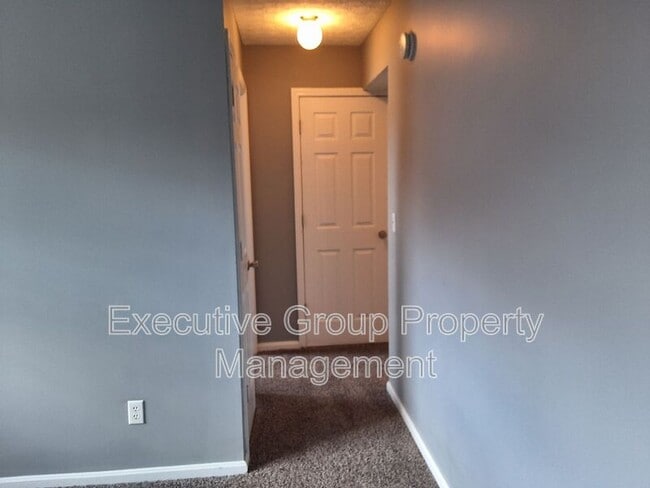 Building Photo - 355 Elmwood Dr