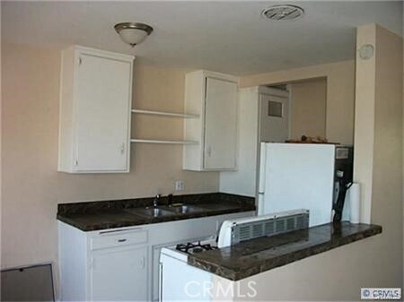 Building Photo - 2156 Gaviota Ave