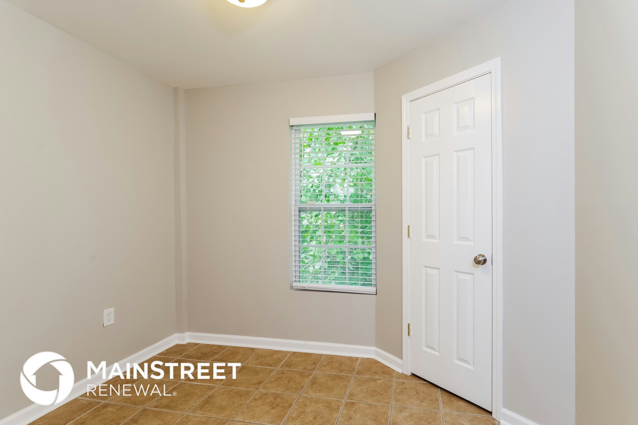 Building Photo - 3720 Sonoma Ln