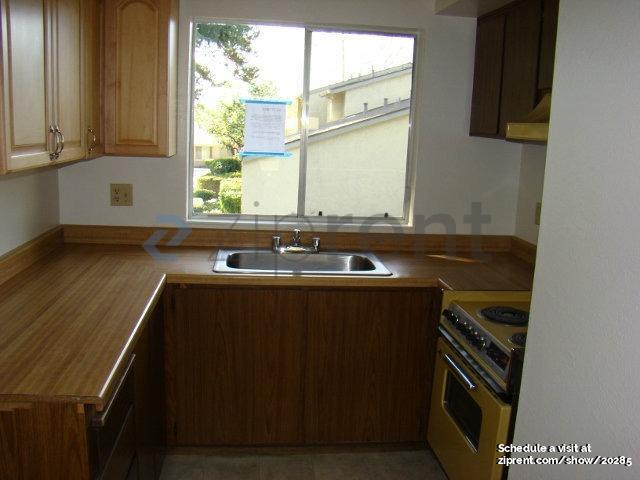 Building Photo - 3326 Methilhaven Ln