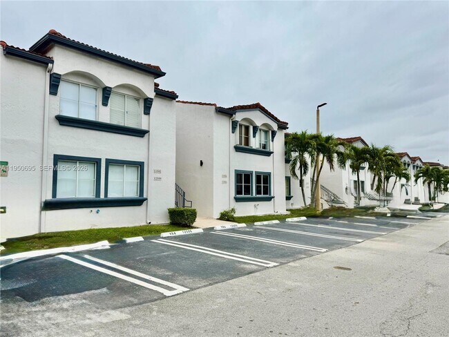 Building Photo - 12514 NW 11th Trail