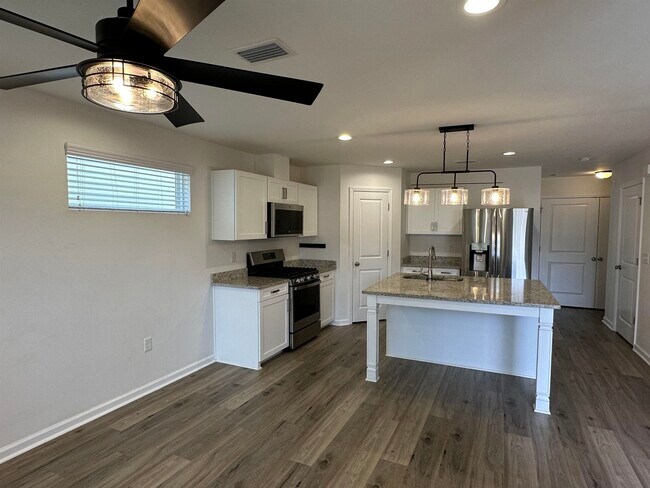 Building Photo - 2896 Blue Blossom Trail