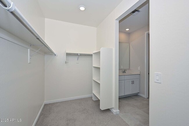 Building Photo - 17619 W Monroe St