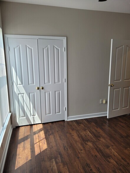 Building Photo - 9809 Hyde Glen Ct