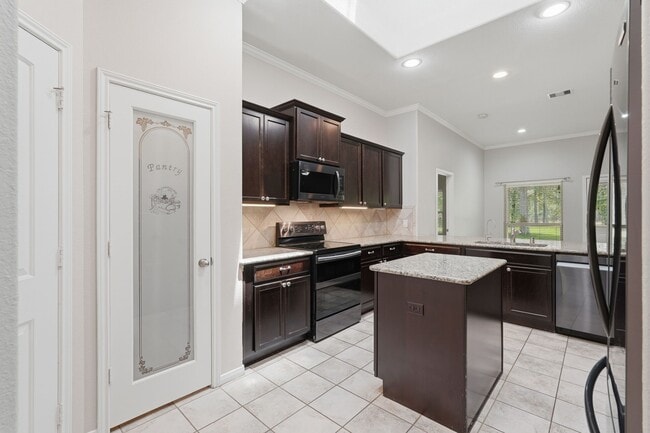 Building Photo - 9217 Silver Back Trail