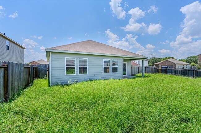 Building Photo - 6307 Highland Hts Dr