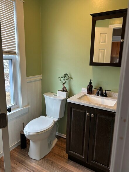 Building Photo - 14 Park St