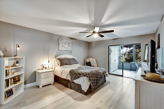 Building Photo - 107 Pinehurst Dr