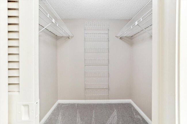 Building Photo - 5950 Pelican Bay Plaza S