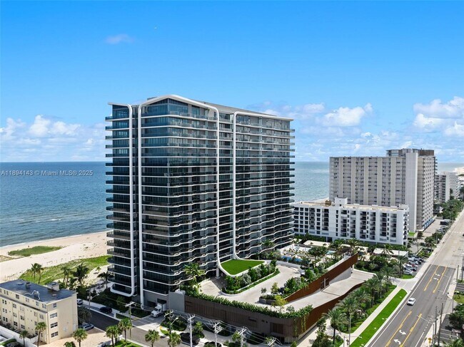Building Photo - 900 N Ocean Blvd