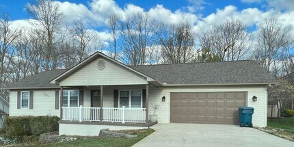 Building Photo - 392 Southridge Cir