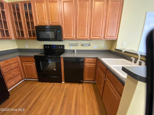 Building Photo - 1129 Turtle Creek Rd