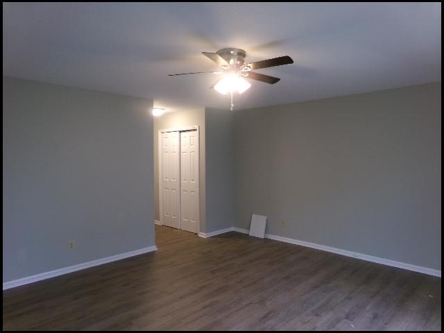 Building Photo - 1813 Sanford Dr