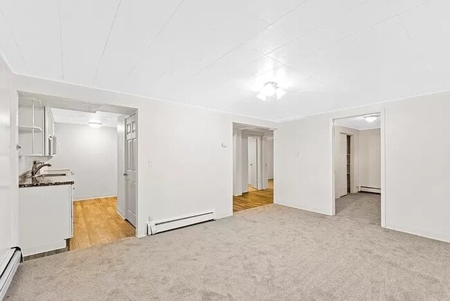Building Photo - 768 S Krameria St