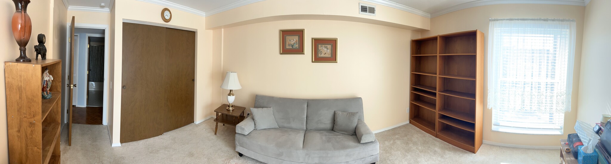 Building Photo - 572 Coeur de Royale Dr