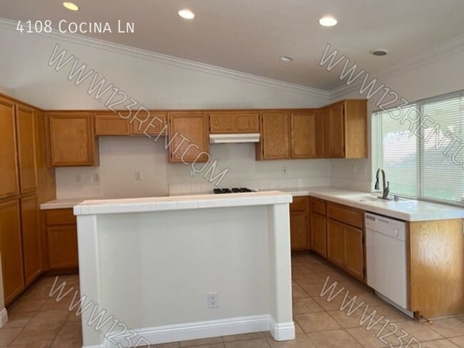 Building Photo - 4108 Cocina Ln