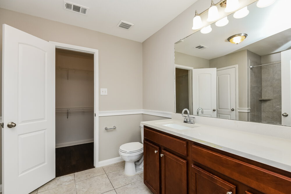 Building Photo - 4729 Cedar Springs Dr