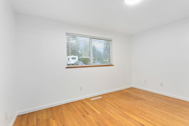 Building Photo - Charming Lakewood Rambler 3bd 1.5 bath