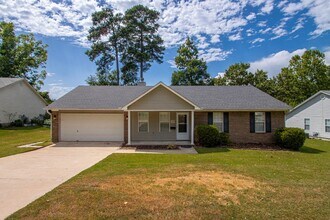 Building Photo - 2725 Valley Forge Dr