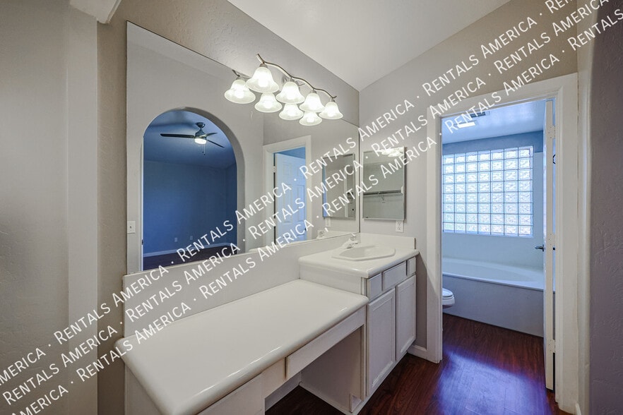 Building Photo - 3440 E Southern Ave