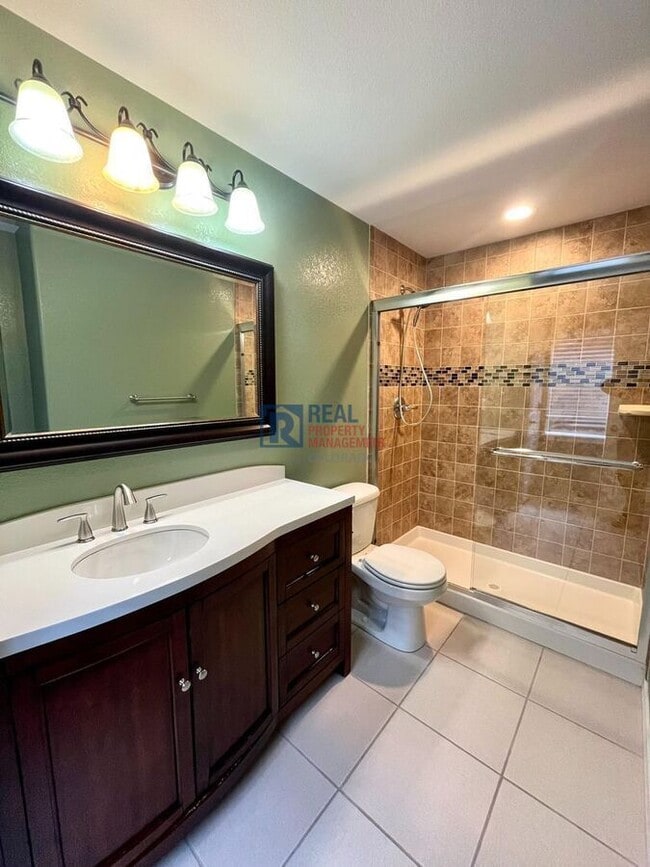 Building Photo - 7030 Highcroft Dr