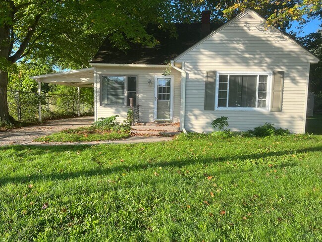 Building Photo - Adorable home in Ada!