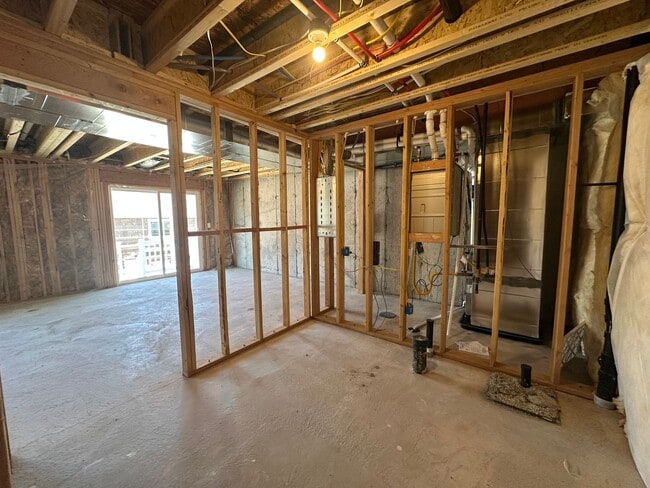Building Photo - 5260 Acacia Dr