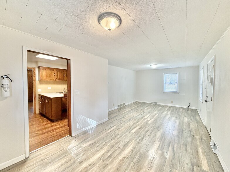 Building Photo - 2041 Gorton St