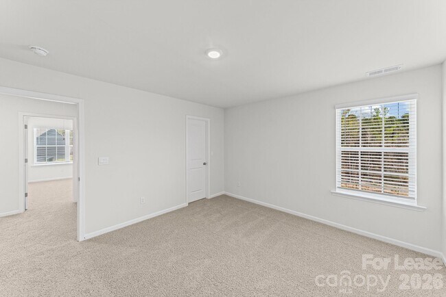 Building Photo - 204 Calvin Crk Dr