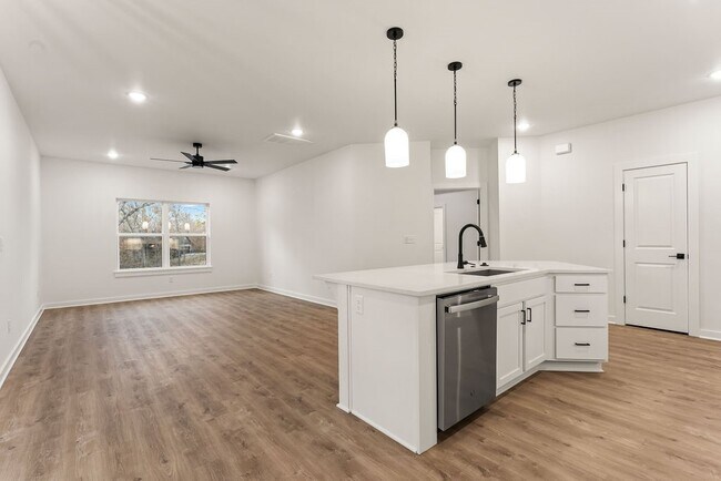 Building Photo - 18 Dumfries Ln