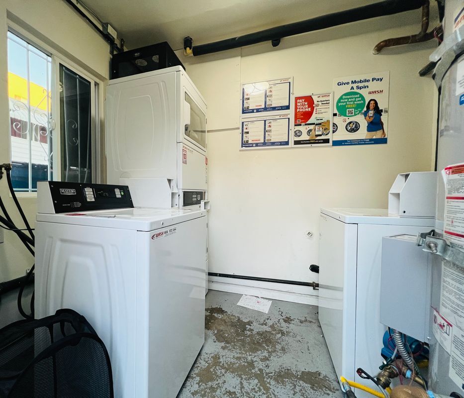 Building Photo - 5525 Harold Way