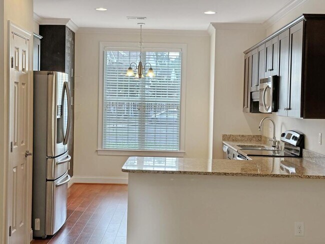 Building Photo - 56 Nandina Dr