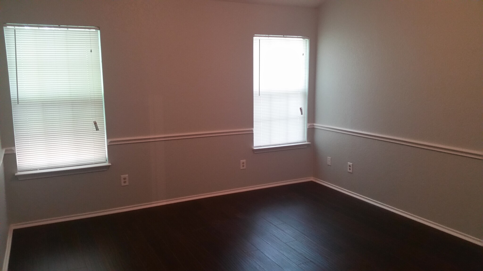 Building Photo - 206 Tomahawk Dr