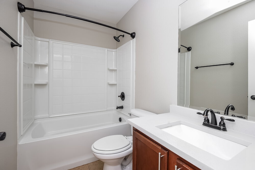 Building Photo - 656 Brooks St