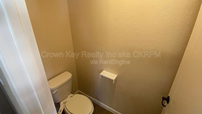 Building Photo - 172 W Viola St