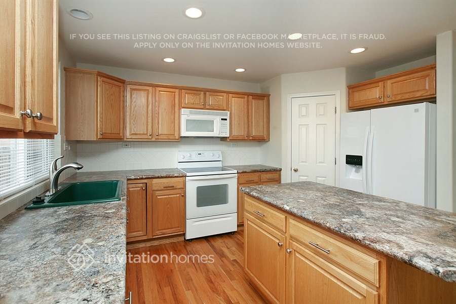Building Photo - 7293 Grand Prairie Dr