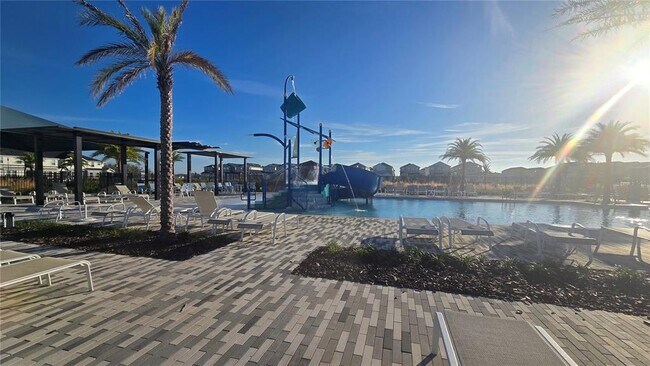 Building Photo - 747 Cypress Creek Run