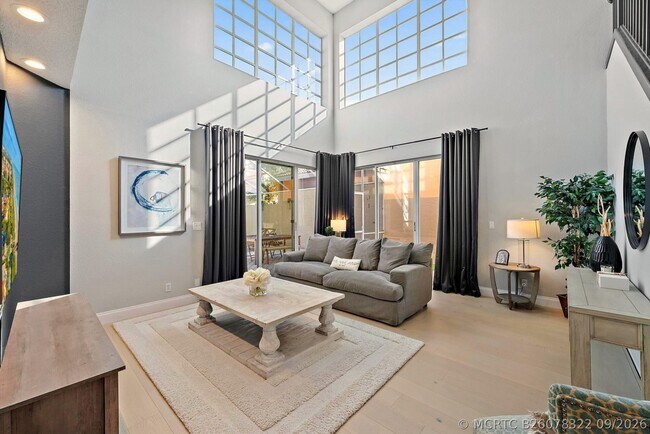 Building Photo - 4 Via Angelico