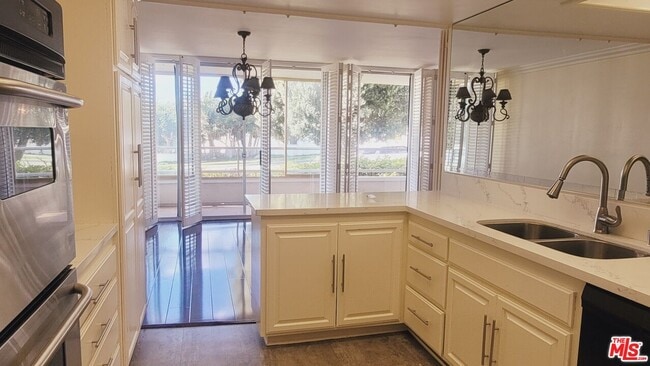 Building Photo - 32724 Coastsite Dr