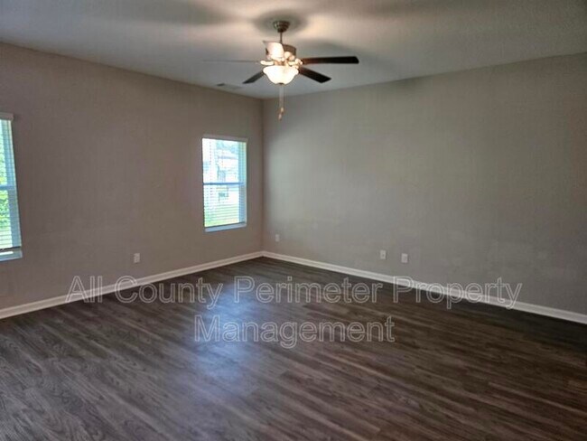 Building Photo - 303 Augusta Woods Dr