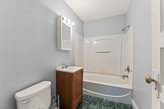 Building Photo - Charming 2 beds 2 Bath in Dayton!