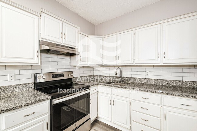 Building Photo - 1143 Charbonier Rd