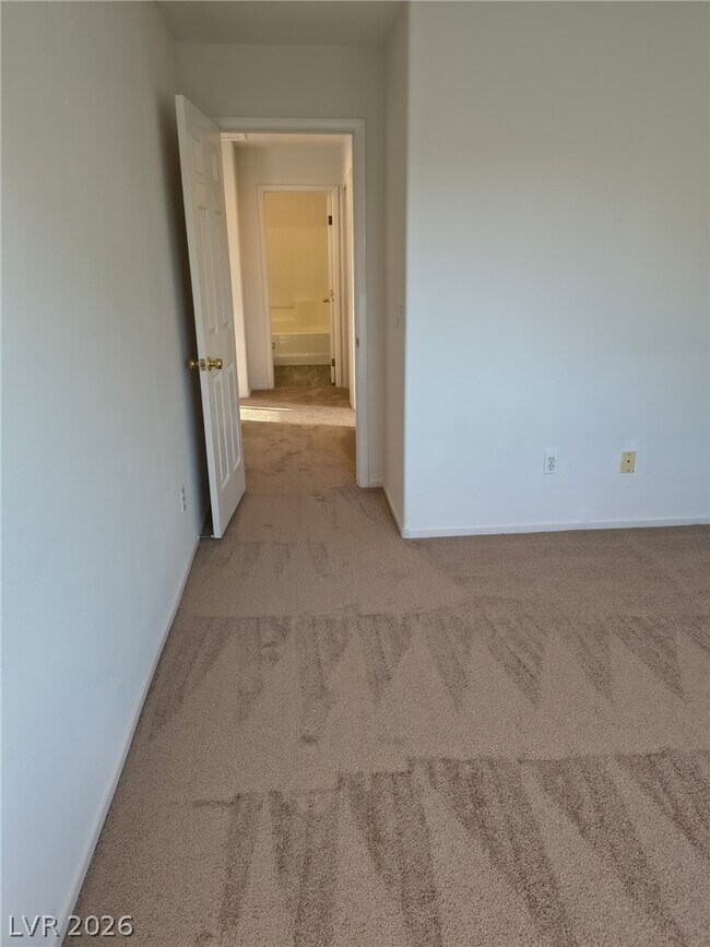 Building Photo - 9492 Encanto Cavern Ct