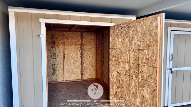 Building Photo - 1527-1529-Elm