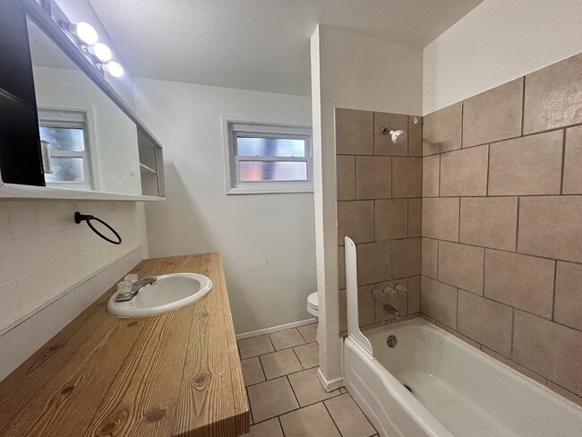 Building Photo - 2742 68th St