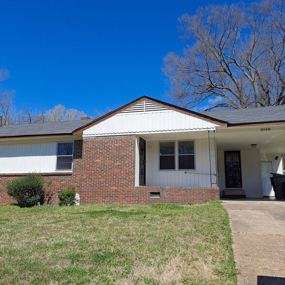 Building Photo - 2160 St Elmo Ave