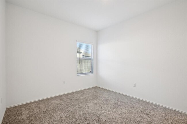 Building Photo - 15312 Sweet Mimosa Dr