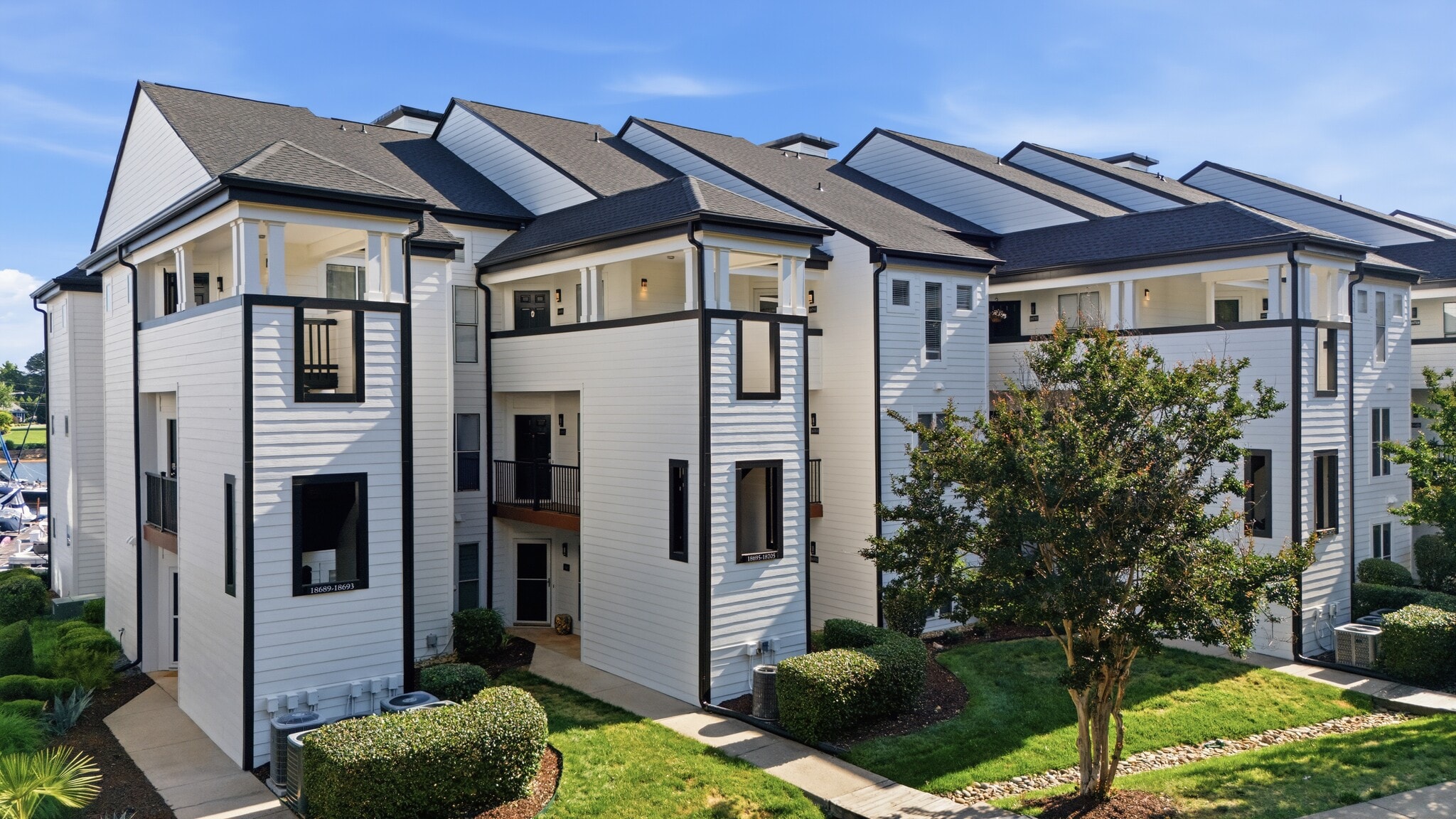 Building Photo - 18705 Vineyard Point Ln