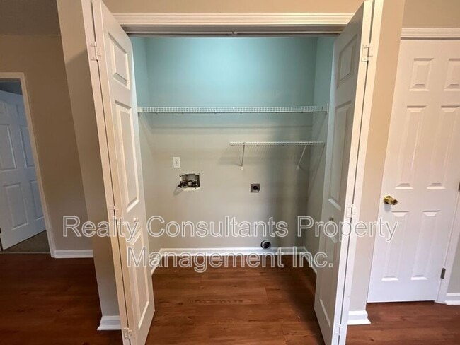 Building Photo - 1702 Marion St