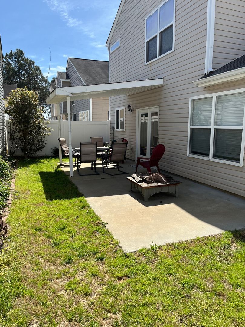 Building Photo - 259 Hiawassee Dr